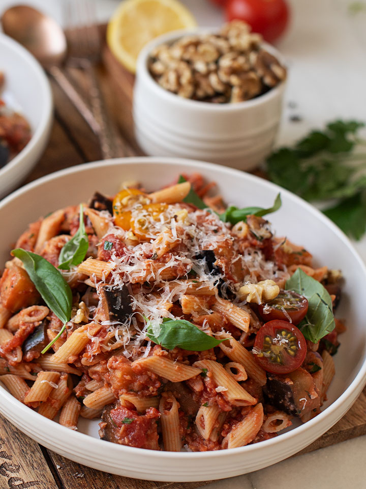 veganes-bolognese-mit-vollkornnudeln